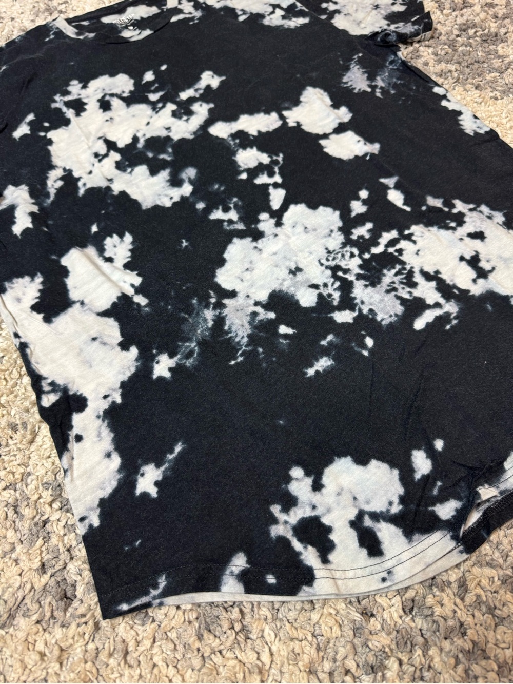 Hollister, Mens Black & White Tie Dye Marbled Curved Hem Short Sleeve Tee, XL - Picture 4 of 6